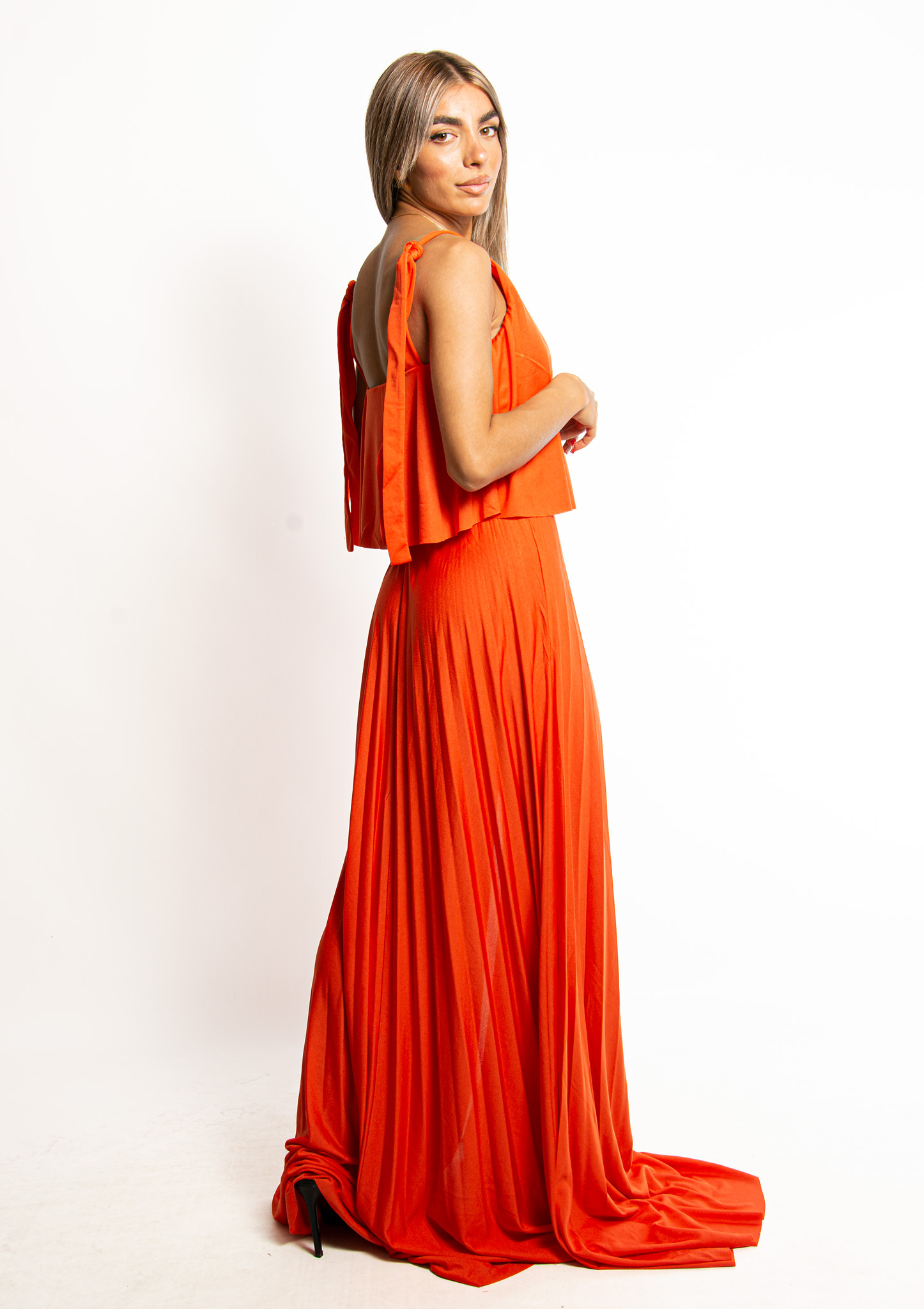 Φόρεμα Πλισέ με Τιράντες Πορτοκαλί – EllenBoutique