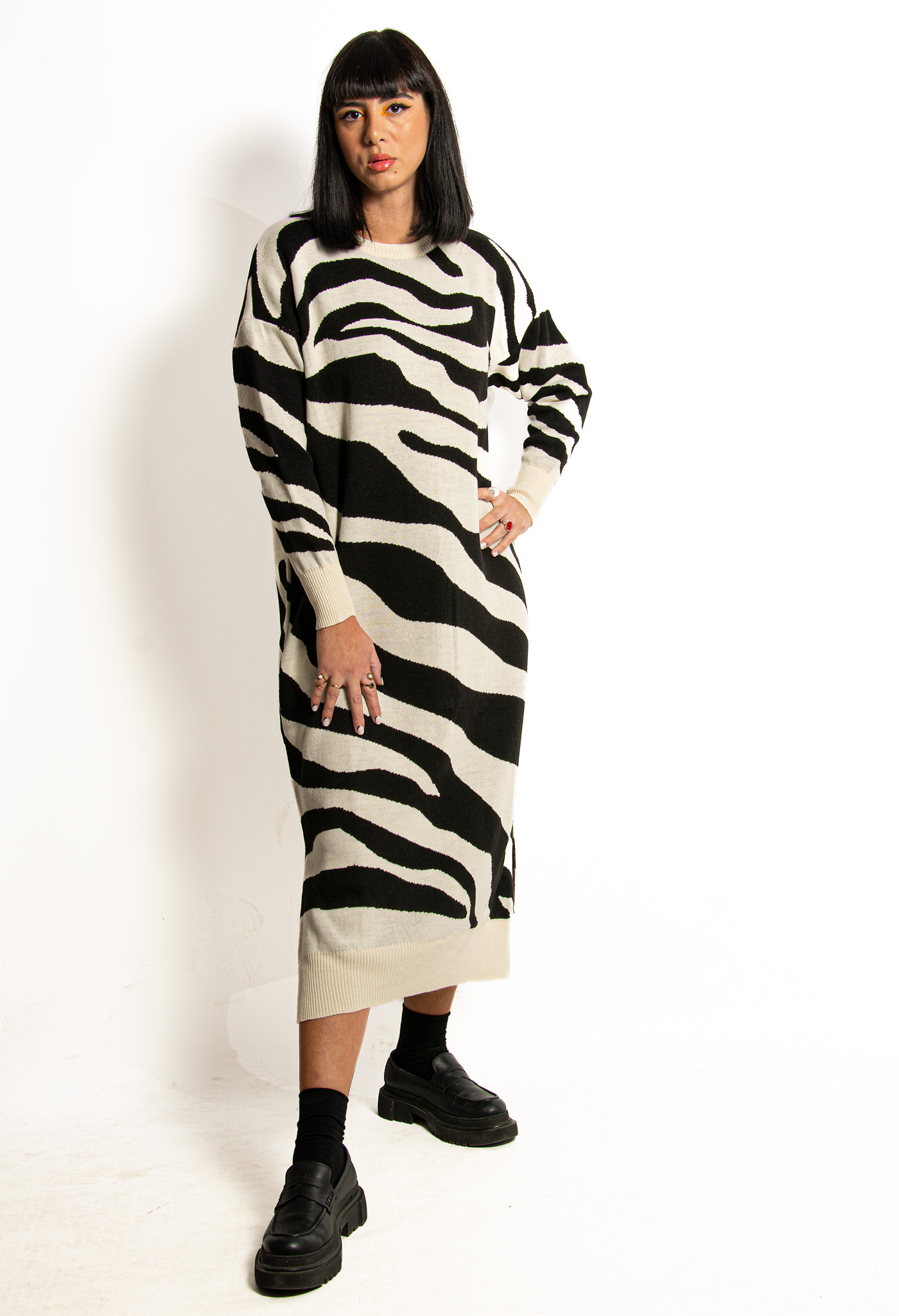 Φόρεμα Πλεκτό Zebra 'Ασπρο-Μαύρο – EllenBoutique